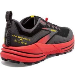 BROOKS CASCADIA 16 BLACK/FIERY RED/BLAZING YELLOW 22 10 BROOKS CASCADIA 16 BLACK/FIERY RED/BLAZING YELLOW 22 -Chaussures De Trail 9 101692 cascadia 16 black fiery red blazing yellow 110376 1d035 03